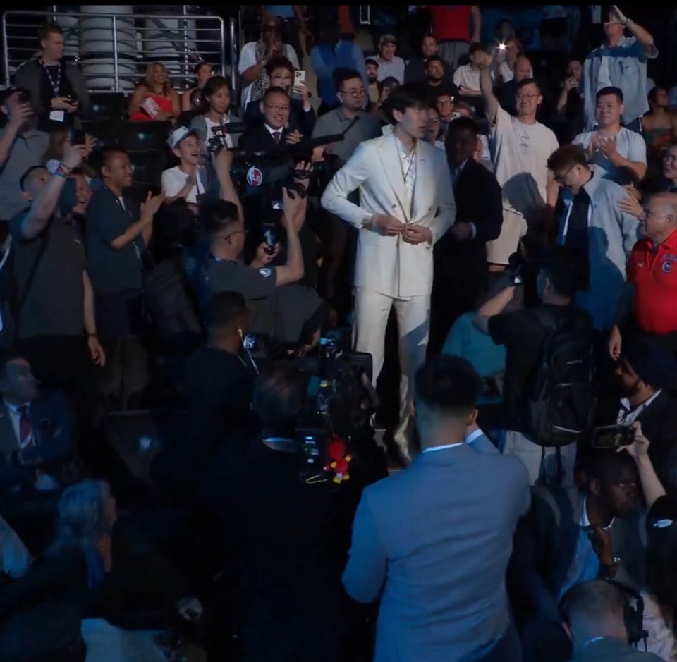 sZEVj, 开拓者的中 sZEVj, 开拓者的中