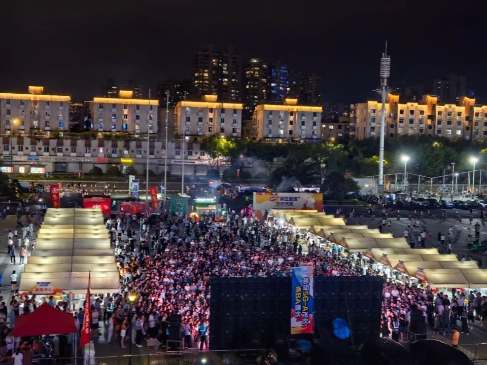 com, om, IeZ com, om, IeZ